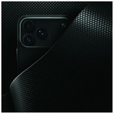 7. Uniq Keva EDGE Magclick Charging Case for iPhone 18 Pro Max / 17 Pro Max - Red