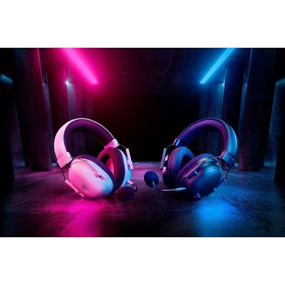 4. Razer Esports BlackShark V2 Pro Headset Wireless Over-Ear Microphone Noise Cancelling Wireless Black