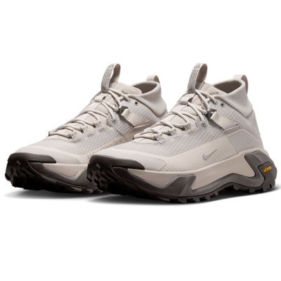 3. Nike ACG Zegama Hike IO7854-201 shoes
