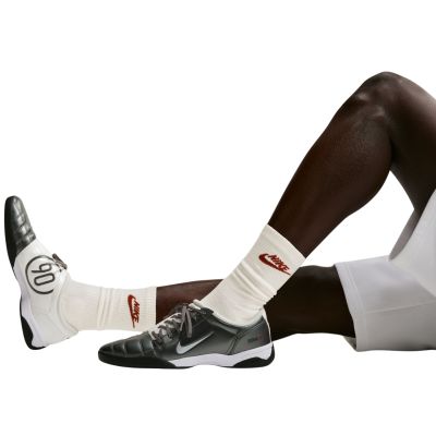 8. Nike Everyday Elevated Socks 3 Pairs White IH8522 906