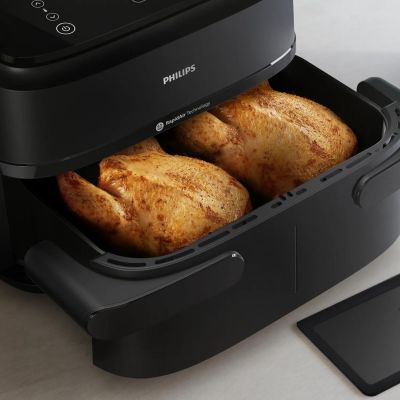 41. PHILIPS NA 150/00 air fryer