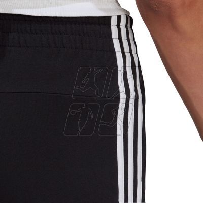 6. Adidas Essentials Slim Shorts W GM5523