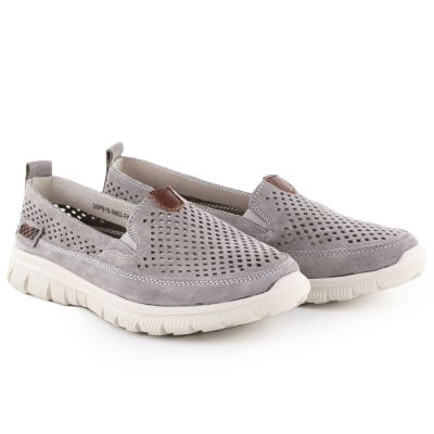 2. Women's leather openwork shoes gray eVento 9802