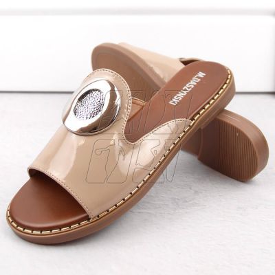 7. M.Daszyński W SAN34 beige patent slippers 