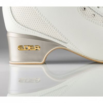 8. Edea Ice Fly PFIFW0 Figure Shoes