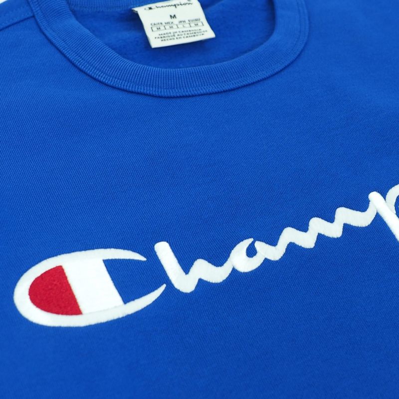 3. Champion Crewneck Sweatshirt M 220254 BS008