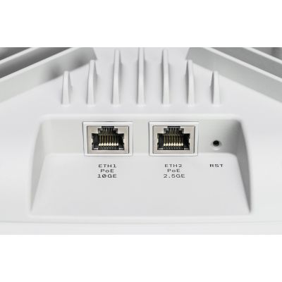 3. LANCOM LX-7500 White PoE Support