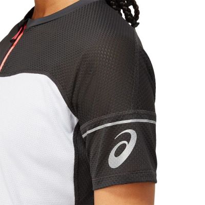 14. Asics Fujitrail Top