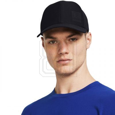 3. Under Armour Iso-chill Armourvent Stretch Fit Cap M 1383438 002