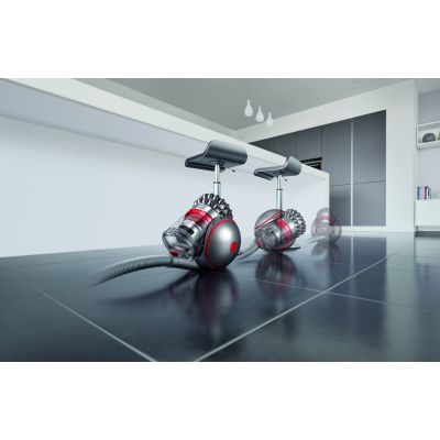 4. Dyson Cinetic Big ball Absolute 2 0.8L Cylinder Vacuum Dry 700W Bagless