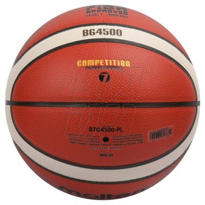 17. Molten Basketball B7G4500-PL