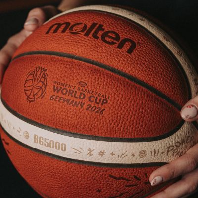 2. B6G5000-W6G Molten Women's World Cup Germany 2026 Basketball