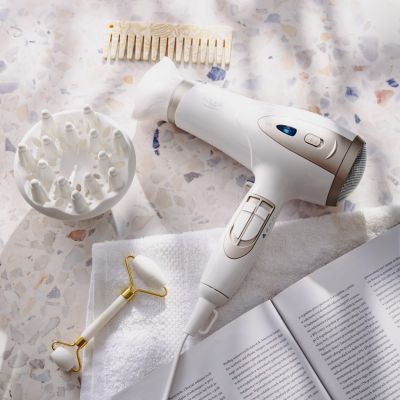 9. ADLER AD 2248wc hair dryer white and champagne