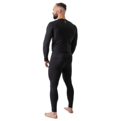 5. BlackRSL Long Sleeve Rashguard - S
