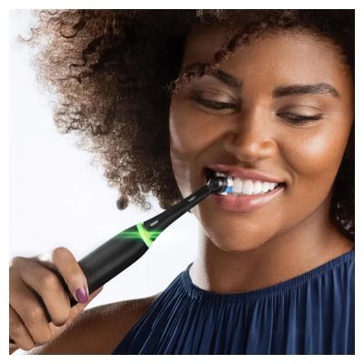 5. Oral-B iO Series 5 Matt Black Toothbrush