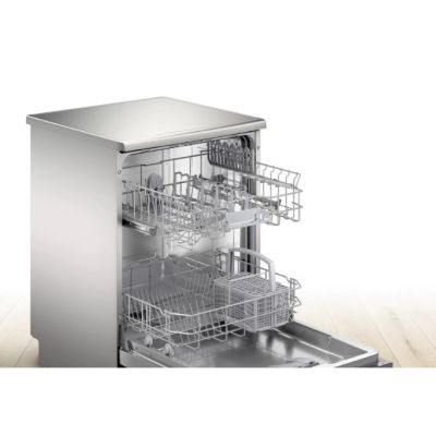 4. BOSCH SMS2HTI60E Dishwasher