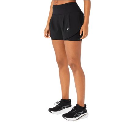 2. Asics Road 2-N-1 3.5IN Shorts W 2012C975-001