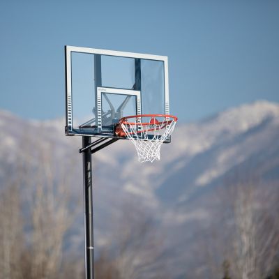 31. LIFETIME BOSTON 90001 Basketball Stand