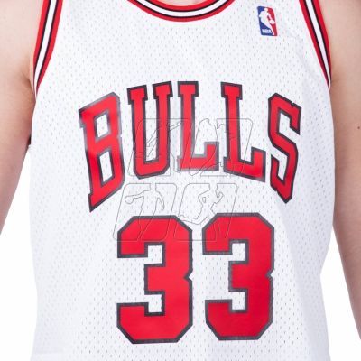 4. Mitchell &amp; Ness Chicago Bulls NBA Home Swingman Jersey Bulls 97-98 Scottie Pippen M SMJYAC18054-CBUWHIT97SPI