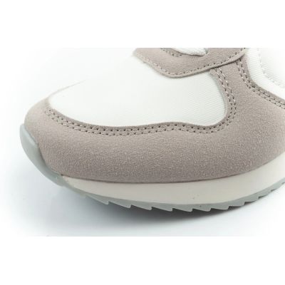 6. Gap women's sports shoes Nashville Arch Logo sneakers fashionable comfortable white beige