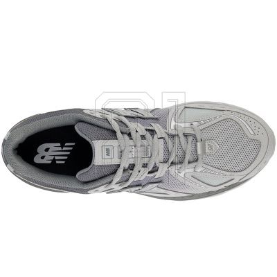 3. New Balance U1906RNY sports shoes