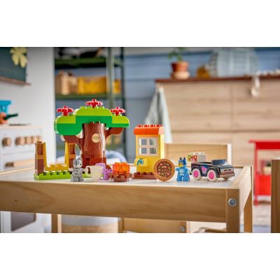 9. LEGO Duplo 10469 - Muffin and Blue's Pizza Shop