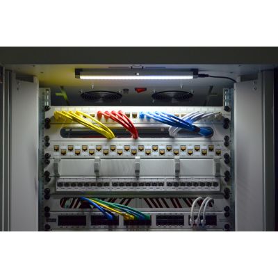 5. LED lighting unit for wardrobes with automatic switch, magnet