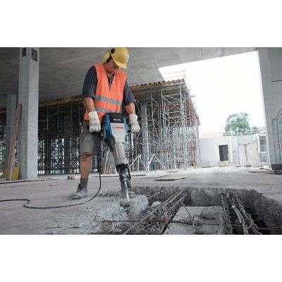 3. Bosch 0 611 30A 000 Rotary Hammer 2000 W