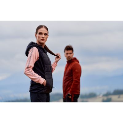 9. Iguana Loanna Vest W 92800439391