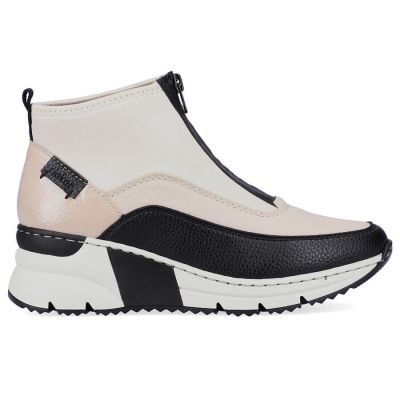 24. Rieker W RKR608 ankle boots beige