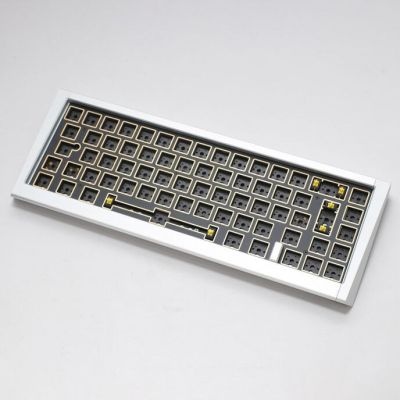 4. Ducky Outlaw 65 Keyboard Universal USB Silver
