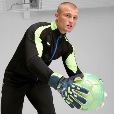 6. Puma Future Match NC 41926 05 Goalkeeper Gloves