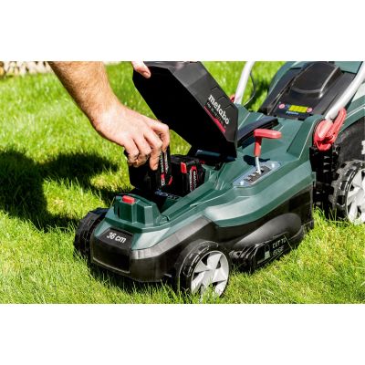 10. Aku RM-36-18 LTX BL 36 601716850 lawn mower METABO
