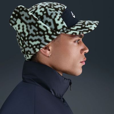 7. Nike Fly Cap HQ0362-010