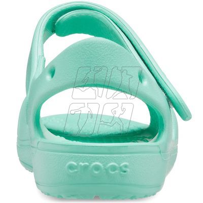 4. Crocs Classic Cross Strap Charm Jr 206947 3U3