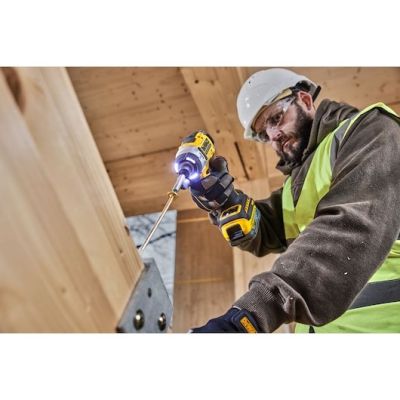 21. XR 18V DCF860N DEWALT Impact Driver