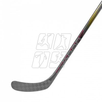 7. Bauer Vapor Hyperlite2 GripTac 1061684 Composite Stick