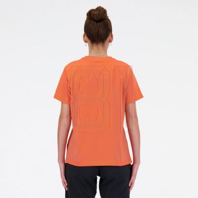8. New Balance S/S Script Tee Gfr W T-shirt WT41909GFR
