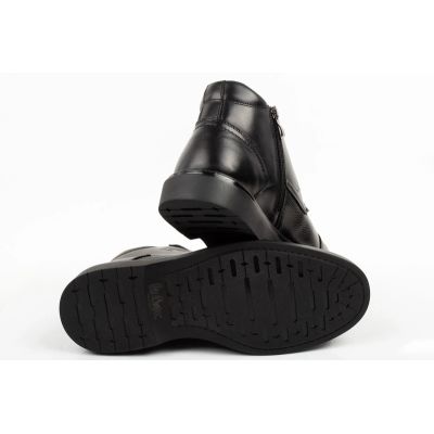8. Lee Cooper men's shoes elegant leather black insulated ankle boots