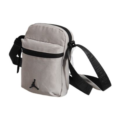 3. Air Jordan 9A0631-G50 sports bag messenger shoulder bag