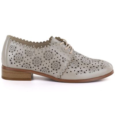 2. Women's openwork oxford shoes, gold, Potocki 12778