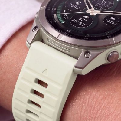 6. Tech-Protect Silicone Strap for Garmin Fenix 5 / 6 / 6 Pro / 7 / 8 / 8 Pro / E / 9 / 9 Pro (47 mm) – Grey