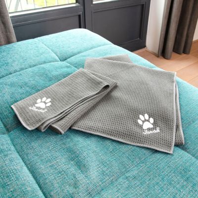 5. Vileda PET PRO M microfiber towel for animals