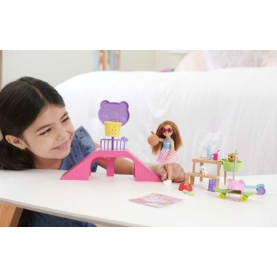 3. Barbie Chelsea HJY35 doll