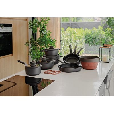 4. BergHOFF Leo Stone+ Square Grill Pan
