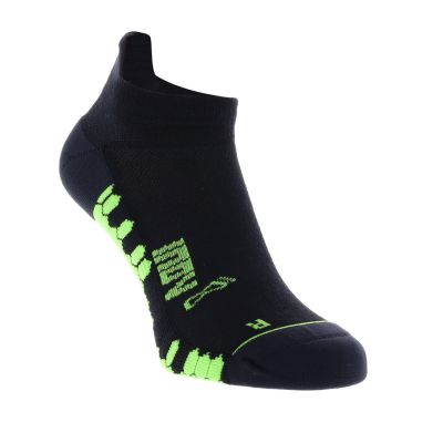 inov-8 Trailfly Ultra Sock Low socks. 001004-BKGN-01
