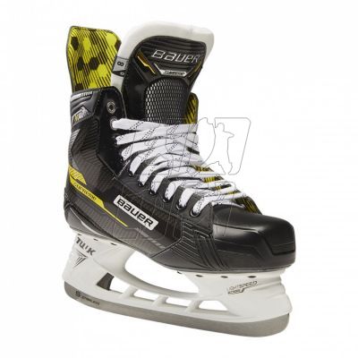 4. Hockey skates Bauer Supreme M3 Int 1059775