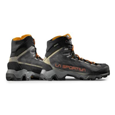 6. La Sportiva Aequilibrium Hike GTX ZFHS137G00Y02 Carbon/Papaya