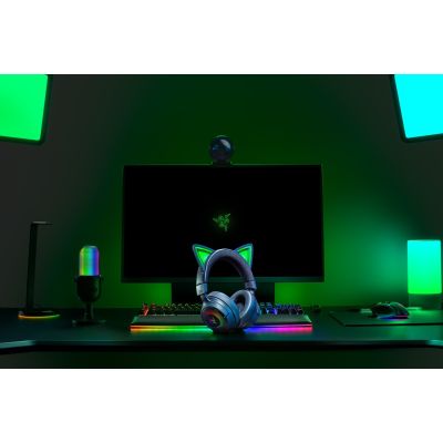 6. Razer Kraken Kitty V3 Pro On-Ear Headset