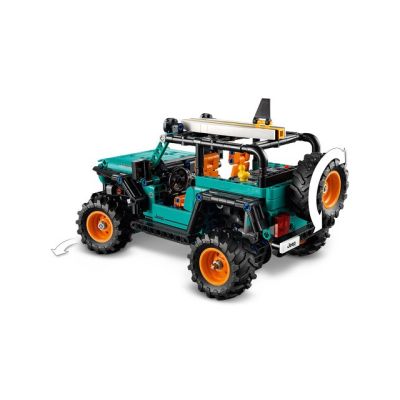 7. LEGO Technic 42227 - Jeep Wrangler Rubicon SUV